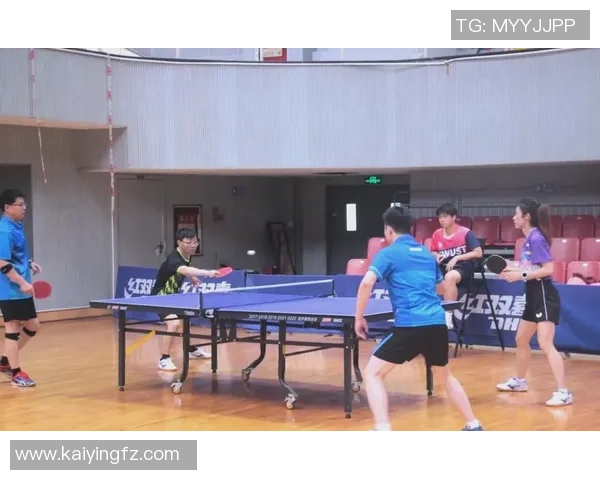 重庆乒乓球队的默契配合与训练揭秘展现乒乓球的魅力与团队精神